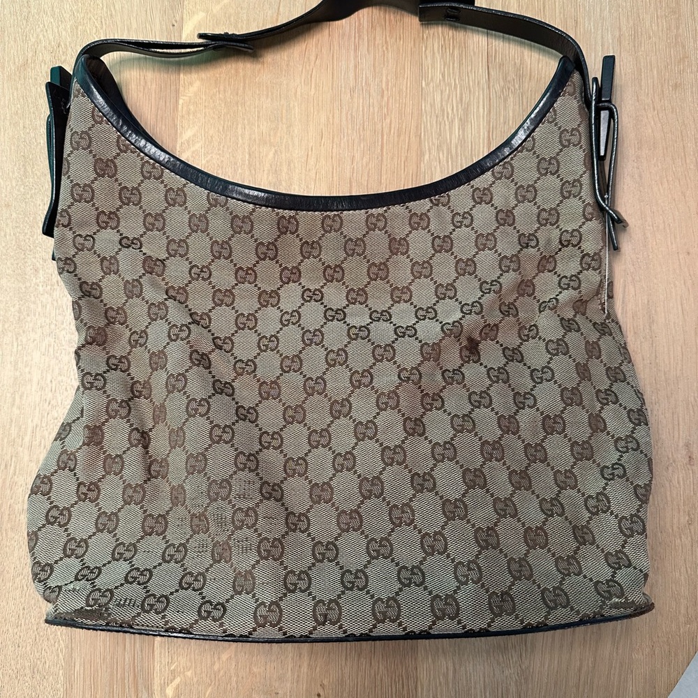 SOLD Gucci canvas hobo bag **authenticated**
